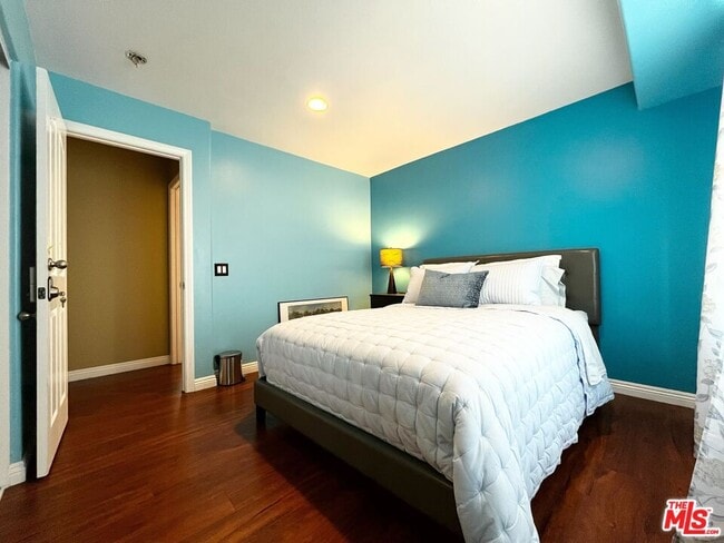 3653 W Luther Ln in Inglewood, CA - Building Photo - Building Photo