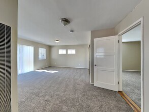6705 Murietta Ave in Los Angeles, CA - Building Photo - Building Photo