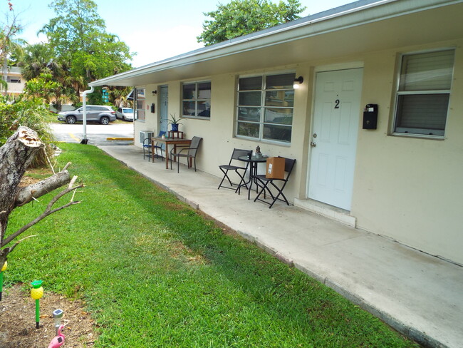 113 SE 12th Ave in Pompano Beach, FL - Building Photo - Building Photo