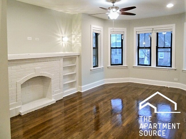 property at 2211 W Foster Ave