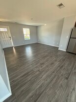 704 Braeswood St in Greenville, SC - Building Photo