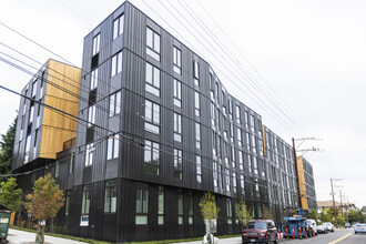 Brookland Apartments in Portland, OR - Building Photo - Building Photo