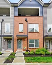 2125 Coretta Way in Indianapolis, IN - Foto de edificio - Building Photo