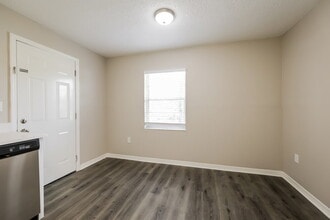 13115 Caribbean Blvd in Ft. Myers, FL - Building Photo - Building Photo