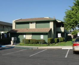 Ninth Street Terrace in Upland, CA - Building Photo - Building Photo