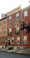 237 S 13th St Apartamentos