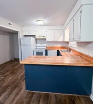 918 Georgetown Rd in Clemson, SC - Building Photo