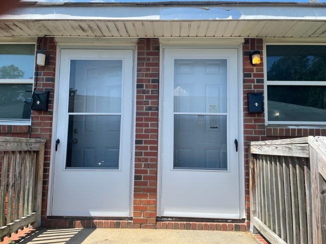 337 Woodview Ave, Unit A