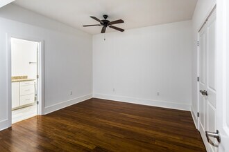 The Camellia in Montgomery, AL - Building Photo - Interior Photo
