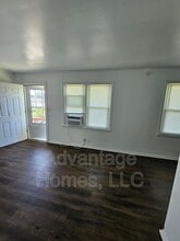 1007 N Scott Ave in Belton, MO - Building Photo - Building Photo