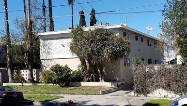 12817-12819 Barbara Ann St in North Hollywood, CA - Building Photo - Building Photo