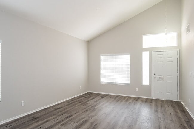 5535 Black Sea Ct in North Las Vegas, NV - Building Photo - Building Photo