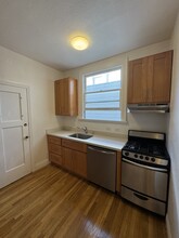 486 Funston Ave, Unit 203 in San Francisco, CA - Building Photo - Building Photo