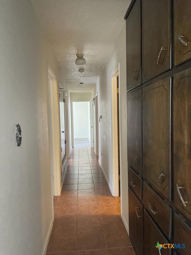 property at 1818 Janis Dr