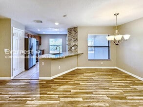 2429 Hibiscus Bay Ln in Brandon, FL - Building Photo - Building Photo