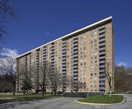 Mornelle Apartments in Toronto, ON - Building Photo - Building Photo