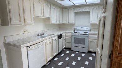 2805 E 3rd St in Long Beach, CA - Building Photo - Building Photo