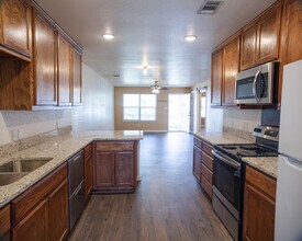 3008 Finley St in Fort Worth, TX - Building Photo - Building Photo