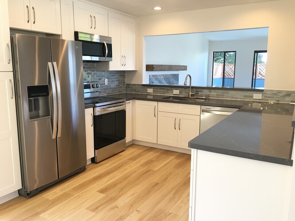 2092 Penasquitas Dr in Aptos, CA - Foto de edificio