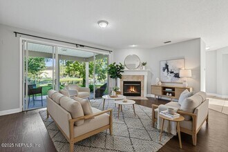 612 Spruce Creek Rd in Jacksonville, FL - Building Photo - Building Photo