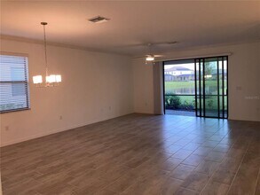 6511 Clairborne Ln in Bradenton, FL - Building Photo - Building Photo