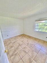 2500 SW 81st Ave, Unit 402 in Davie, FL - Building Photo - Building Photo