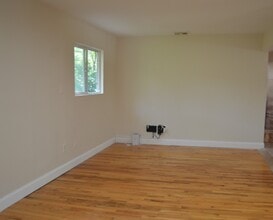 44 Lake Ter in Ronkonkoma, NY - Building Photo - Building Photo