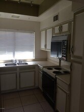 304 E Bluebell Ln in Tempe, AZ - Building Photo - Building Photo