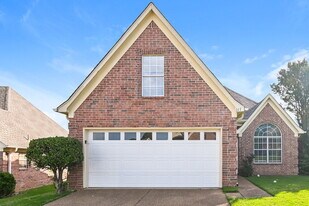 1176 Warwick Pl in Southaven, MS - Building Photo