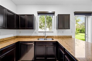 21416 NW 13th Pl in Miami Gardens, FL - Building Photo