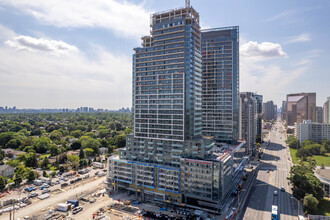 M2M - Phase 1 Podium in Toronto, ON - Building Photo - Building Photo