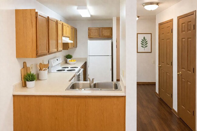 Hartford Square in Hartford City, IN - Foto de edificio - Building Photo