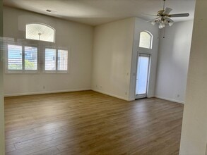 453 Star Glow Pl in Folsom, CA - Building Photo - Building Photo