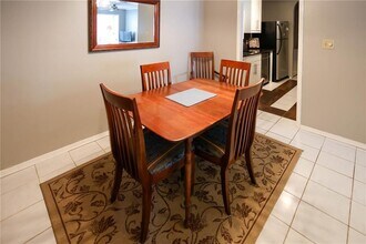 402 Olde Mill Ln in Norcross, GA - Foto de edificio - Building Photo