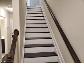 201 Aventine Ln in Smyrna, GA - Building Photo - Building Photo