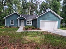 535 Sunset Dr in Monticello, FL - Building Photo