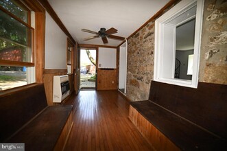 473 Davis Rd in Chester Springs, PA - Building Photo - Building Photo