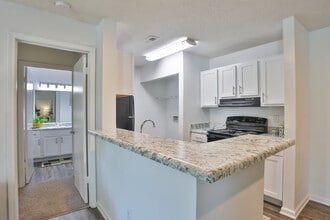 Gleneagle Apartments in Greenville, SC - Building Photo - Building Photo