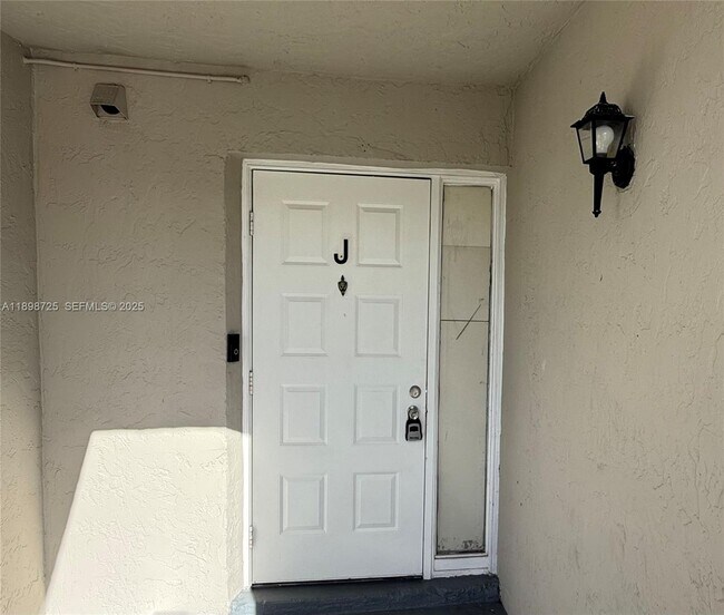 1071 Adams Ave in Homestead, FL - Building Photo - Building Photo