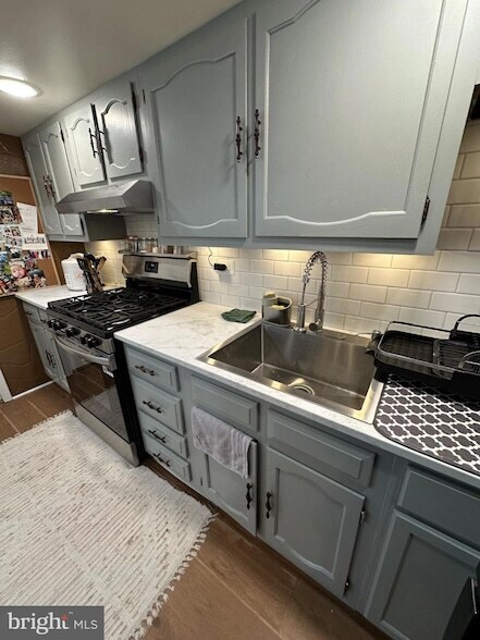 3017 S 15th St in Philadelphia, PA - Foto de edificio - Building Photo