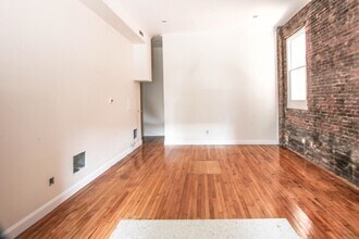 235 Wooster St, Unit 1F in New Haven, CT - Building Photo - Building Photo