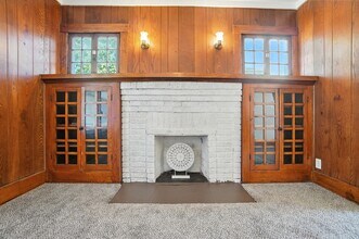 2911 Broadway in Fort Wayne, IN - Foto de edificio - Building Photo