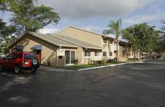 Cutler Vista in Cutler Bay, FL - Building Photo - Building Photo