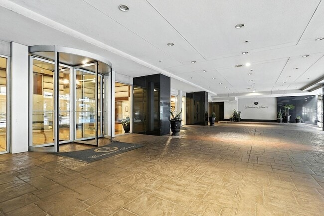 914 Main St, Unit 703 in Houston, TX - Building Photo - Building Photo