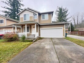 111 W 6th St in North Bend, WA - Building Photo