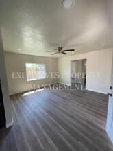 1690 Stretch Rd in Merced, CA - Building Photo - Building Photo