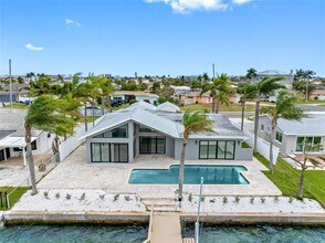 520 115th Ave in Treasure Island, FL - Building Photo - Building Photo