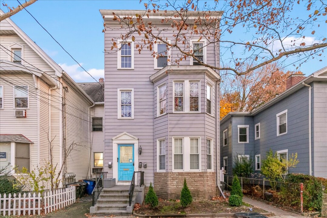 815 State St, Unit 3 in New Haven, CT - Building Photo
