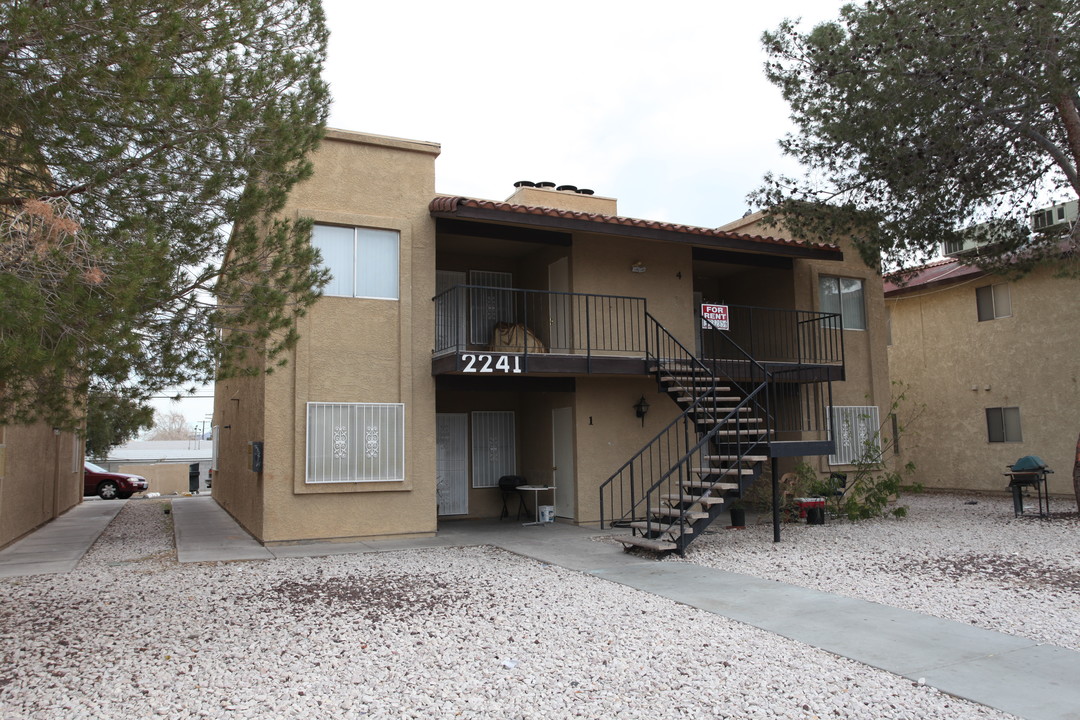 Charleston Heights in Las Vegas, NV - Building Photo