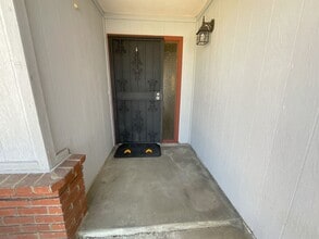 628 W Euclid Ave in Clovis, CA - Building Photo - Building Photo